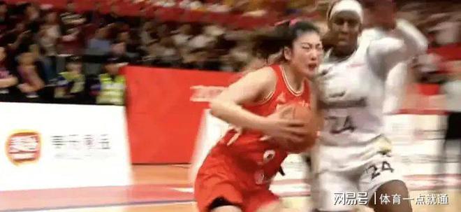 【WCBA】四川女篮变阵大比分领先